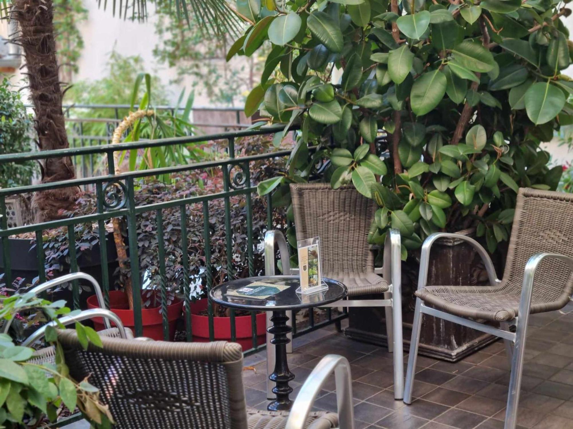 Logis Hotel Schaeffer- Restaurant Le Saint Georges Serrieres  Exterior photo